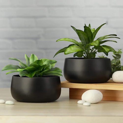 Metal Pot Black