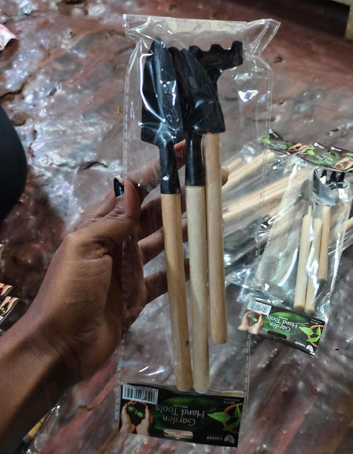 3-Piece Long Reach Garden Tool Set alternate view